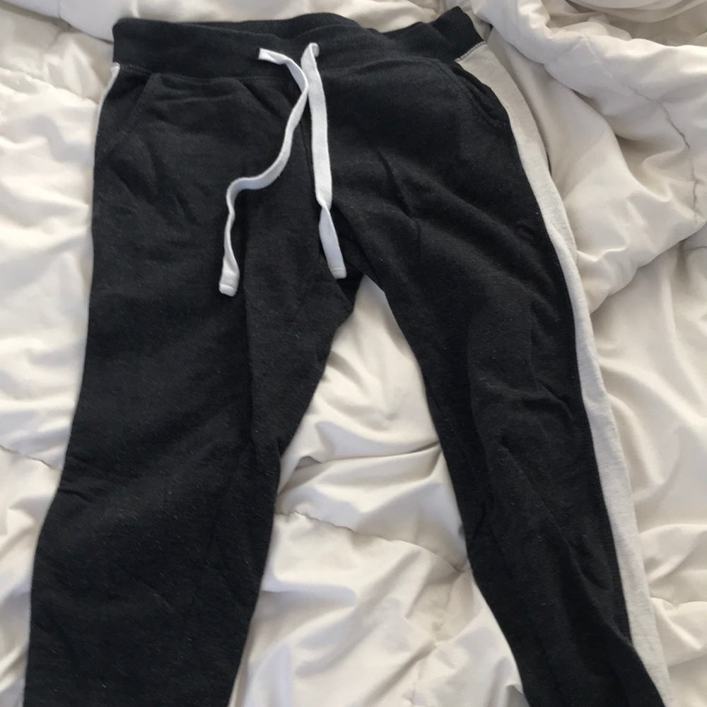2/$30🤩 American eagle grey joggers